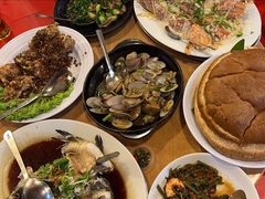 -大树下海鲜饭店