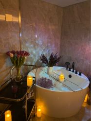 -MIDA蜜哒•科技逆龄美肤连锁