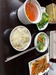 -卓玥国际月子会所(罗山路店)