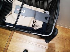 -优衣库(南宁安吉万达广场店)