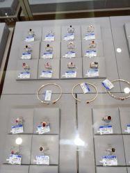 -威德钻石-克拉钻大本营(南京东路店)