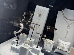 -HEFANG Jewelry何方珠宝(IFS店)