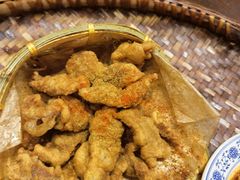 -爆炸头阿姨小四川正宗川味小吃(无任何分店)