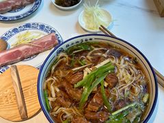 -镇南锅盖面馆(解放路店)