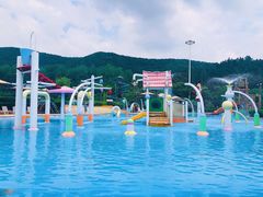 -汤山欢乐水世界