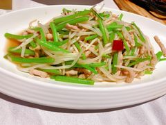 茼蒿肉丝炒银芽-玉玲珑(陆家嘴店)