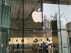 -Apple零售店(华贸购物中心店)