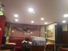 -玛格萝妮比萨屋(陆家浜路店)