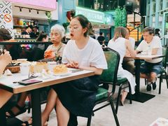大堂-东鑫记港式茶餐厅(南京东路店)