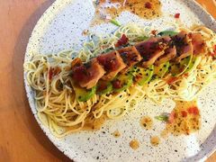 金枪鱼牛油果凉面-麦甜创意轻食餐厅(西康路店)