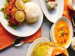 -Lanterns Vietnamese Restaurant