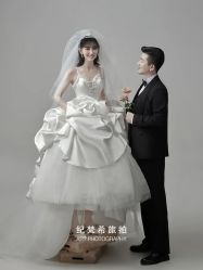 -纪梵希旅拍婚纱摄影(大连总店)