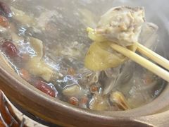 -威邵鸡煲(西华路总店)