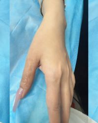 -百秀名媛纹绣美学护肤中心