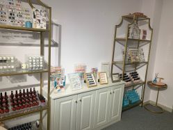 -Yolee雅妮容颜定制美睫·美甲