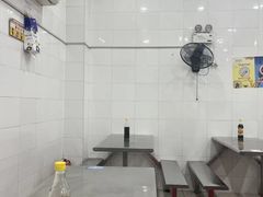 -易记皮肚面(明瓦廊店)