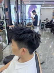 -藤野造型烫染·漂发