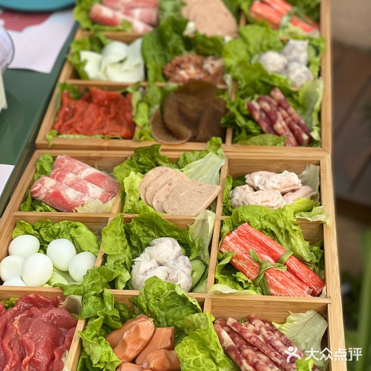 立春来鲟也万事屋，愿新年万事如意