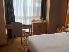 -维也纳酒店(成都春熙路李家沱地铁站店)