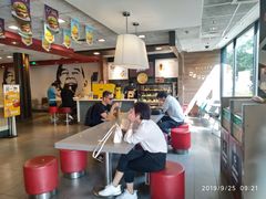 -麦当劳(田林好又多店)