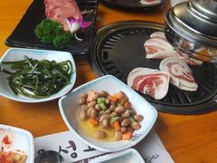 -唯成•韩国炭火烤肉 유성고기