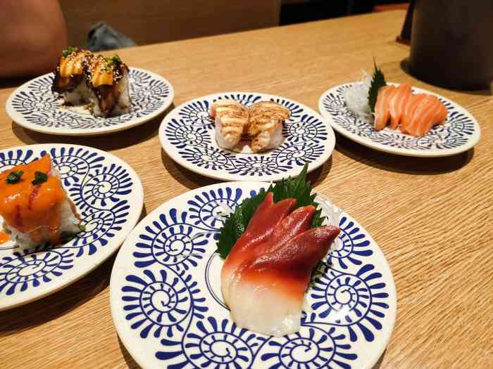 金匠寿司(世博源店)-"好可爱的一家寿司店啊,进店的感觉童趣满满.