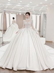 -洋洋婚纱品牌集合店