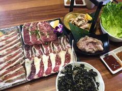 -山之屋炭火烧肉·生啤畅饮(大朗万科中央公园店)