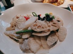 -荷塘秋月·本帮江浙菜(国权路店)