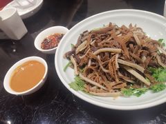 -皇城根·烤鸭·鱼头·家常菜(欧亚大观乐活城店)