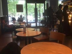 -星巴克(中远两湾城店)