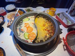 -钢管厂五区小郡肝串串香(滨江店)