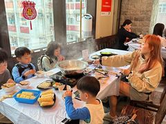-鲜入围煮花胶鸡海鲜火锅