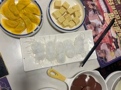 -魔法帽酱料牛肉小火锅(米兰店)