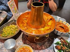 土司铜锅油焖鸡-浩海火燒雲傣家菜(静安芮欧店)