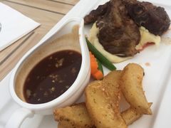 -LENBACH兰巴赫西餐啤酒坊(大连东港店)