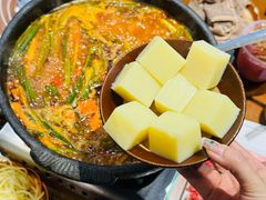 -黔有有贵州酸汤夺夺粉火锅(五味十字店)