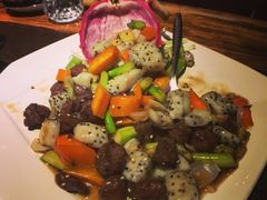 火龙果炒牛柳-上楼私房菜(院士路店)