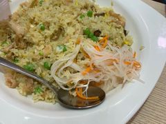 三色蘑菇鸡柳炒饭-佰搭果·广式茶餐厅(西华路店)