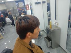 -藤野造型烫染·漂发