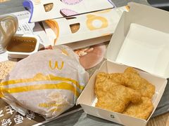 -麦当劳(世界城广场店)