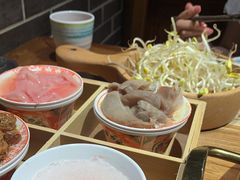 -小天鹅火锅·一线江景洪鼎旗舰店(洪崖洞店)