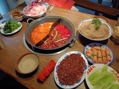 -萍姐火锅·公路夜市(武汉首店)