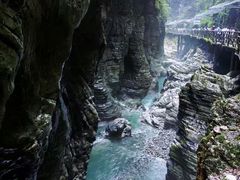 -蝶舞清江·恩施地心谷景区
