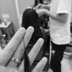 -DL HAIR SALON
