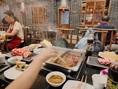 -百年川椒重庆老火锅(光谷店)