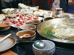 -顶顶汤火牛排火锅·经典铜锅涮肉