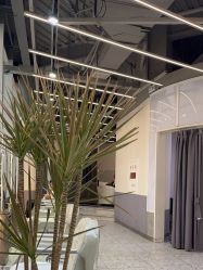 -PE SALON 