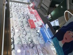 -GOOMI久米眼镜·蔡司·依视路·明月官方授权店(龙德紫金店)