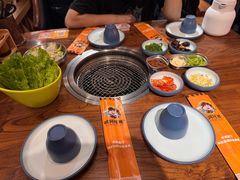 -明洞阿姨·韩式酱蟹烤肉·创意料理(三元桥店)